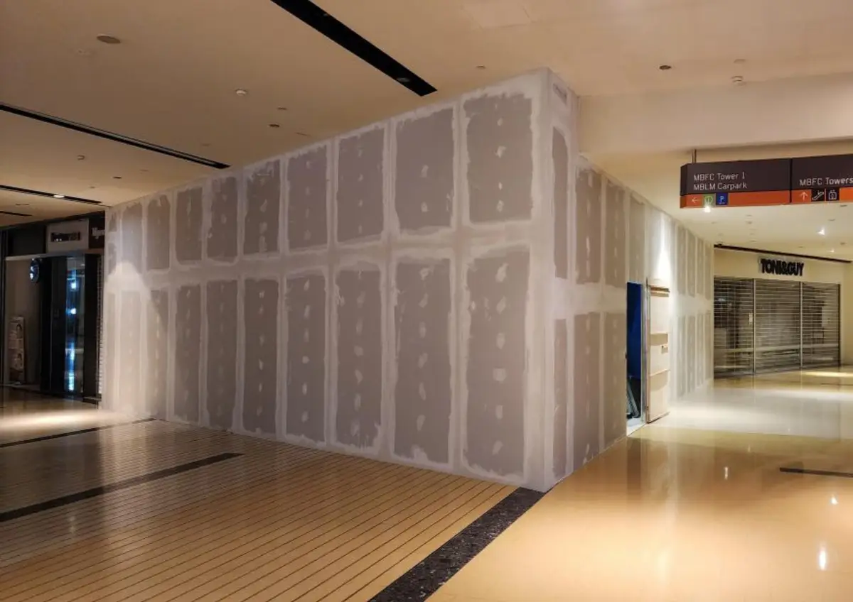 Drywall hoarding installed in a mall