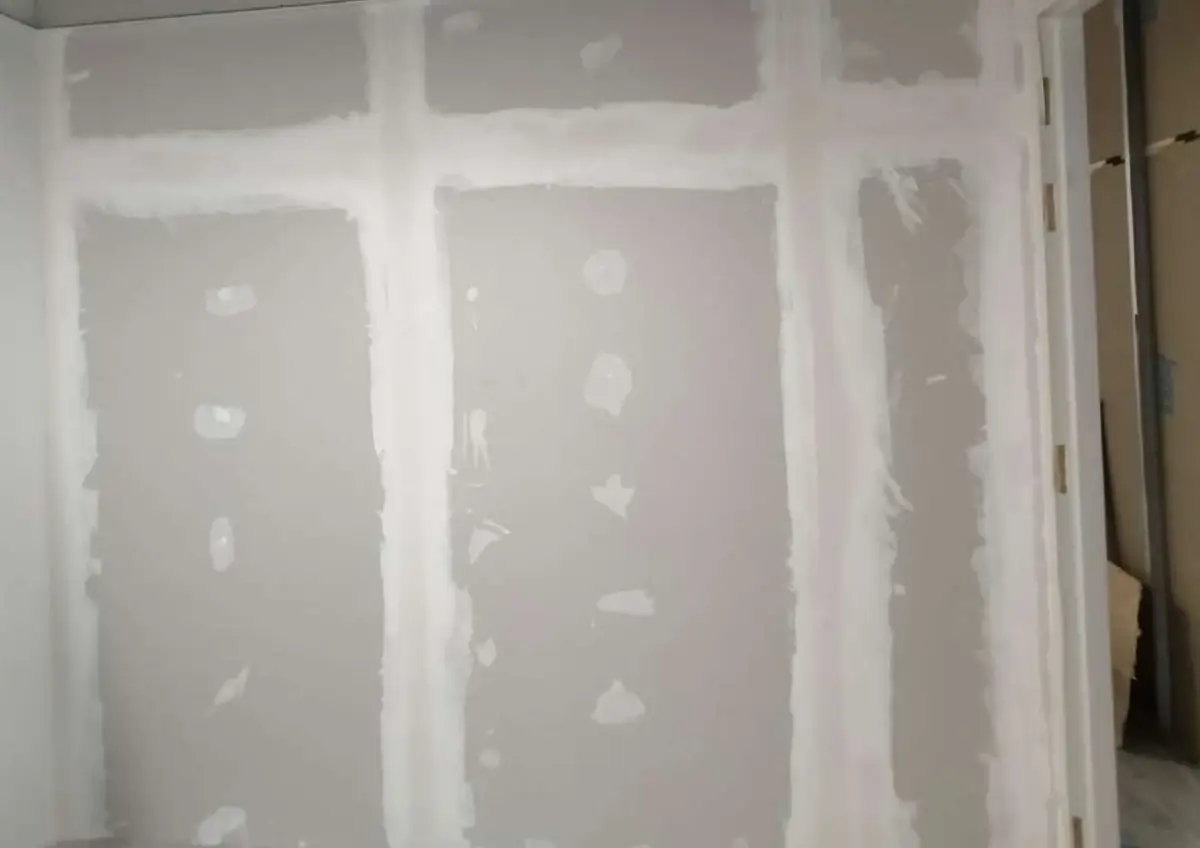 Drywall boards with jointing compound
